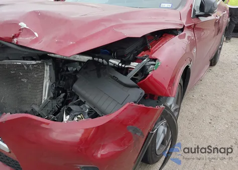 2017 Infiniti Qx30 Sport z USA, uszkodzony, nr VIN SJKCH5CP8HA017045